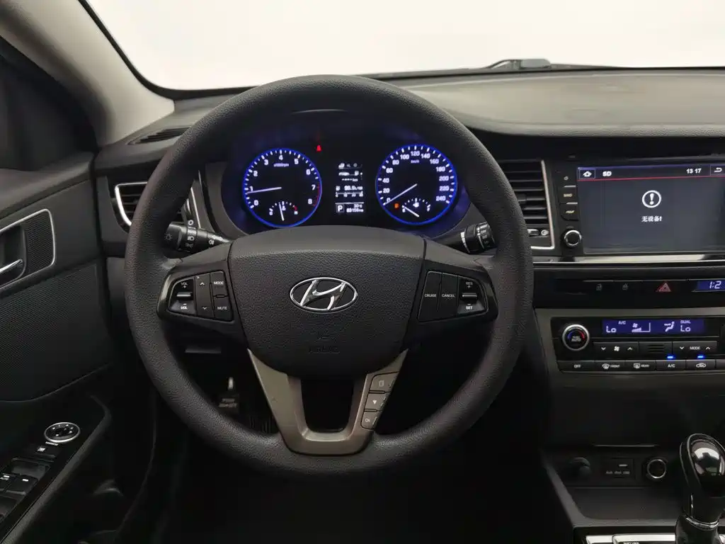Hyundai Mistra 2015 — фото 11