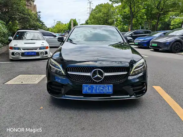 Mercedes-Benz C-Class 2020