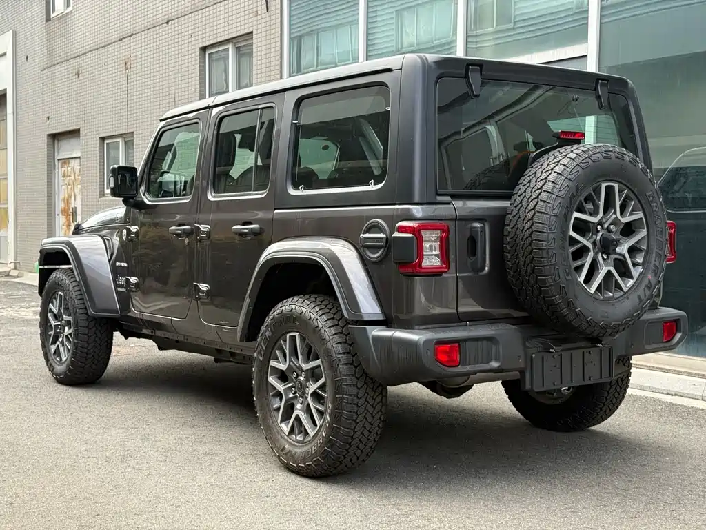Jeep Wrangler 2026 — фото 3