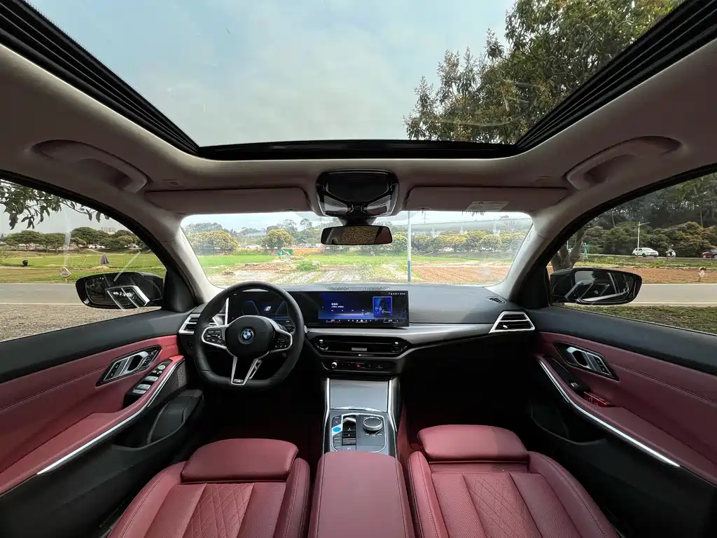 BMW i3 2025