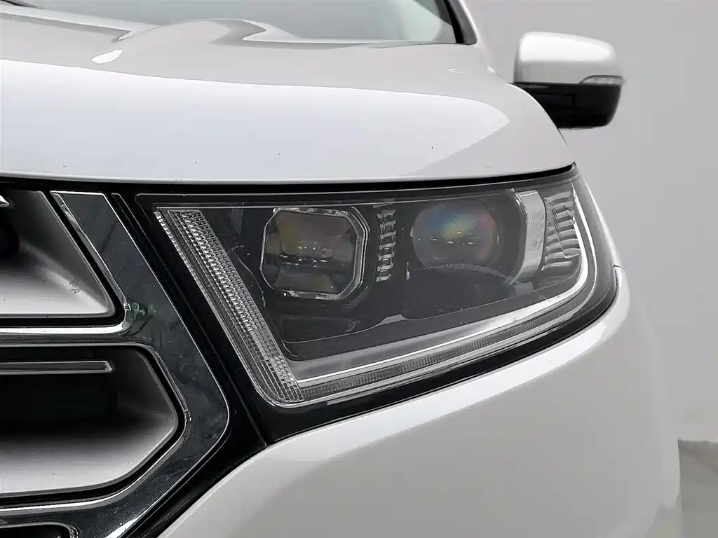 Ford Edge 2016 — фото 7