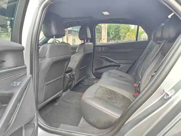 Ford Mondeo 2025