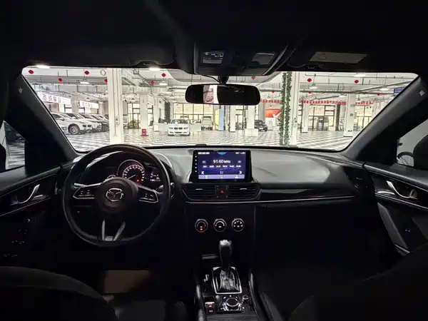 Mazda CX-4 2023