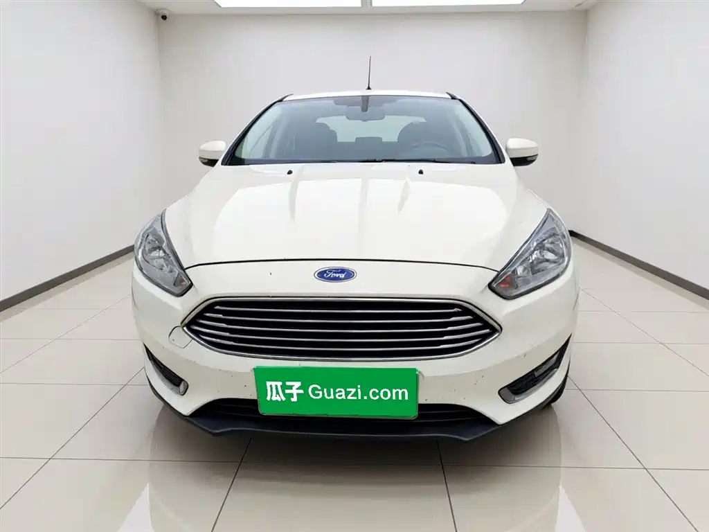 Ford Focus 2018 — фото 2
