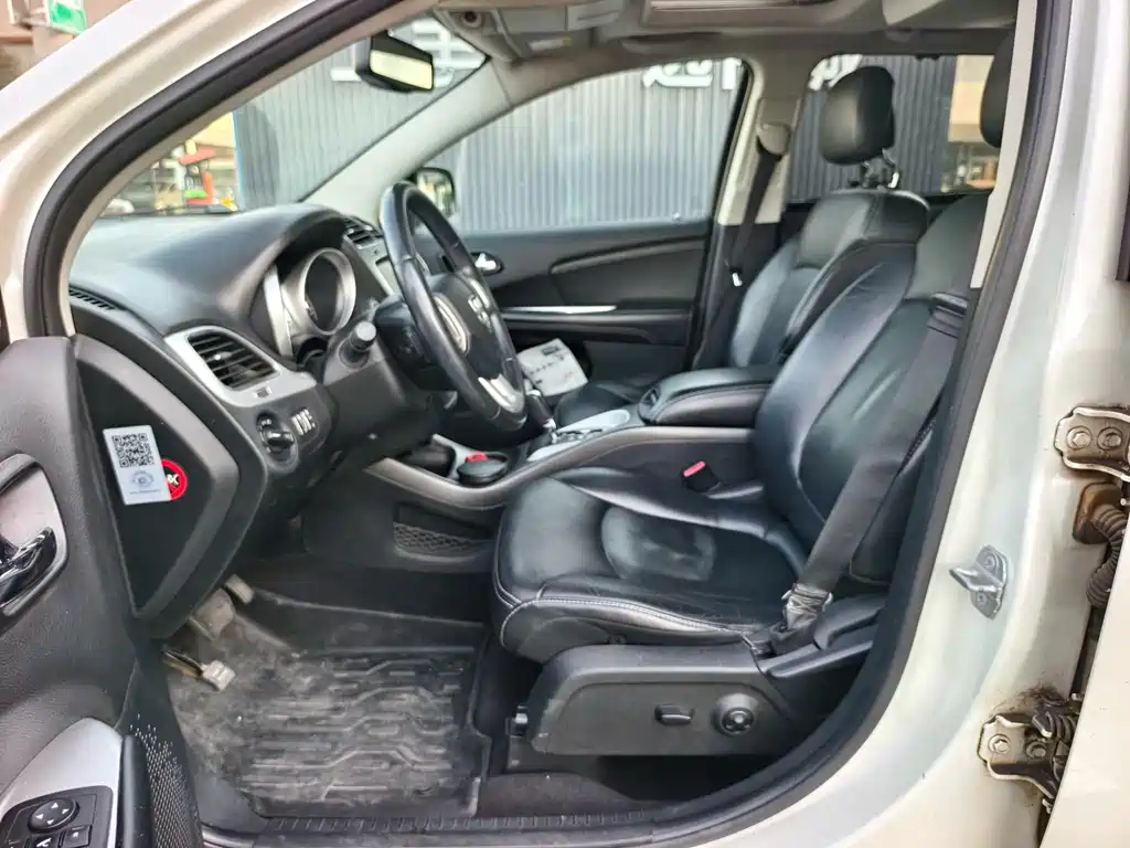 Dodge Journey 2014 — фото 9