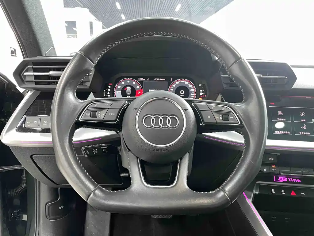 Audi A3 2022 — фото 8