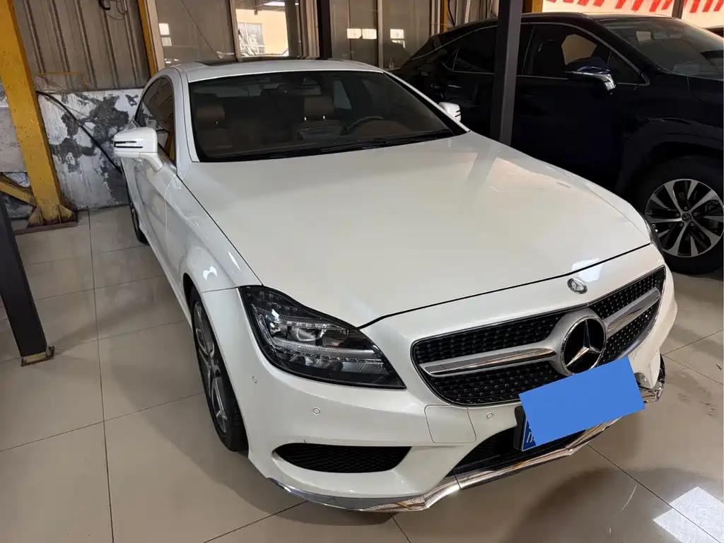 Mercedes-Benz CLS 2015 — фото 3