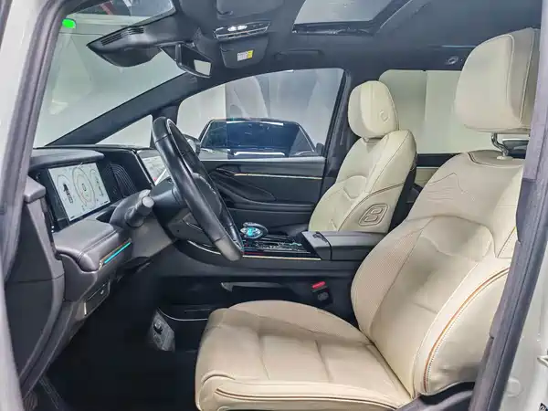 GAC Trumpchi M8 2023