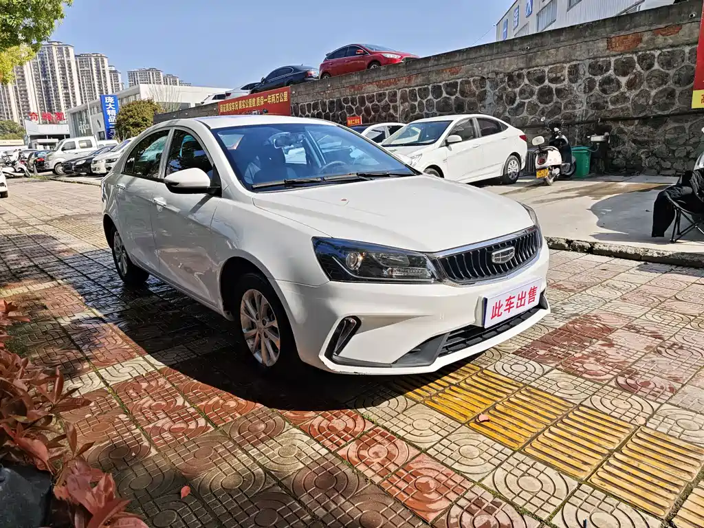 Geely Emgrand 2022 — фото 3