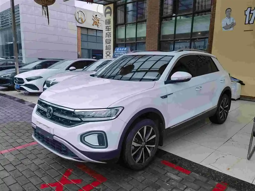 Volkswagen T-Roc 2023
