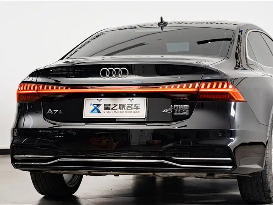 Audi A7L 2025 — фото 8