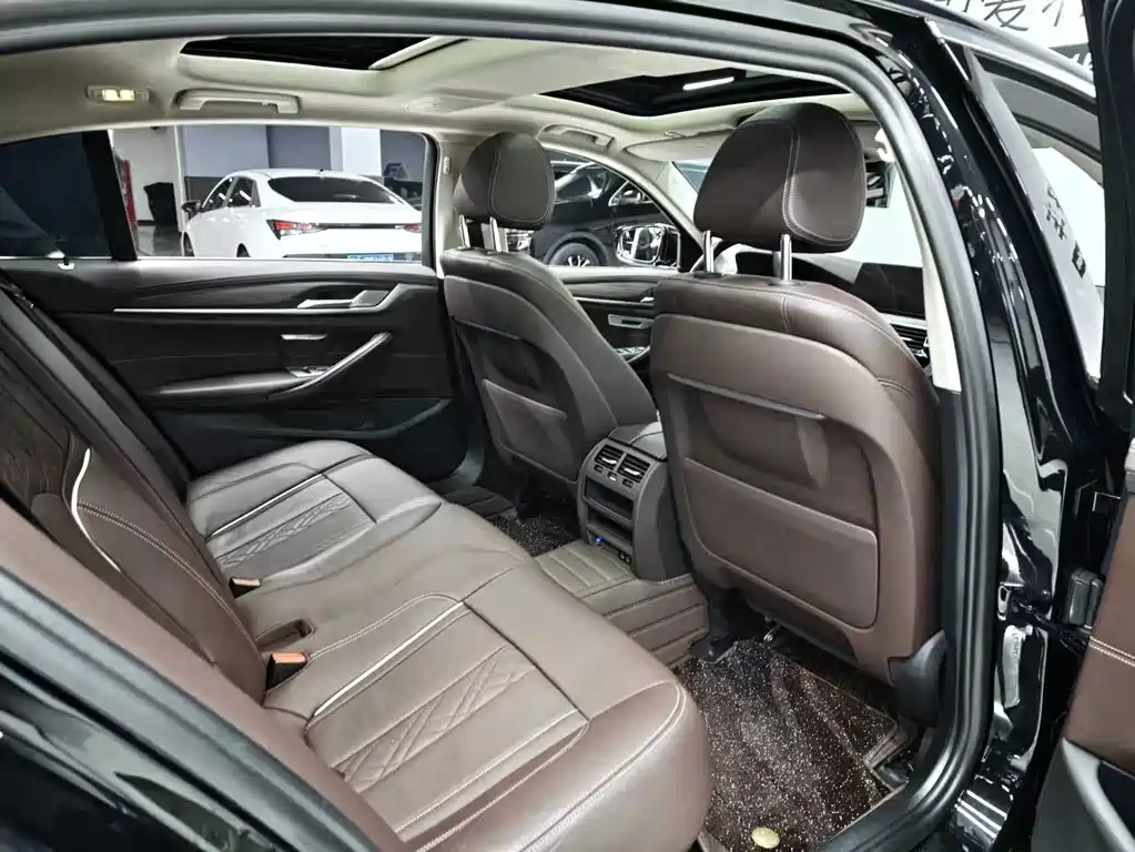 BMW 5 Series 2020