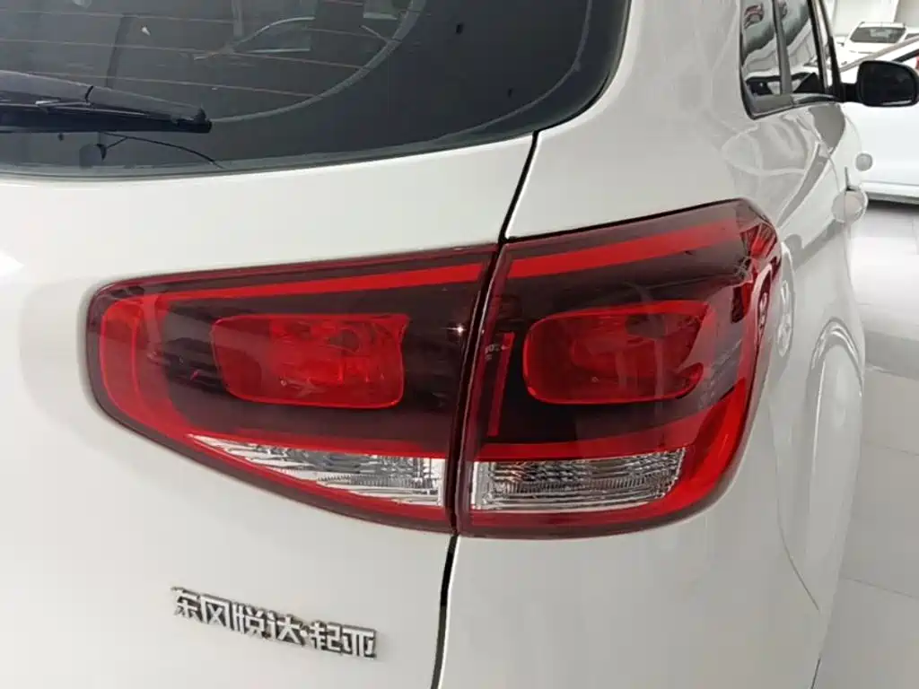 Kia KX3 Proud Running 2016 — фото 8