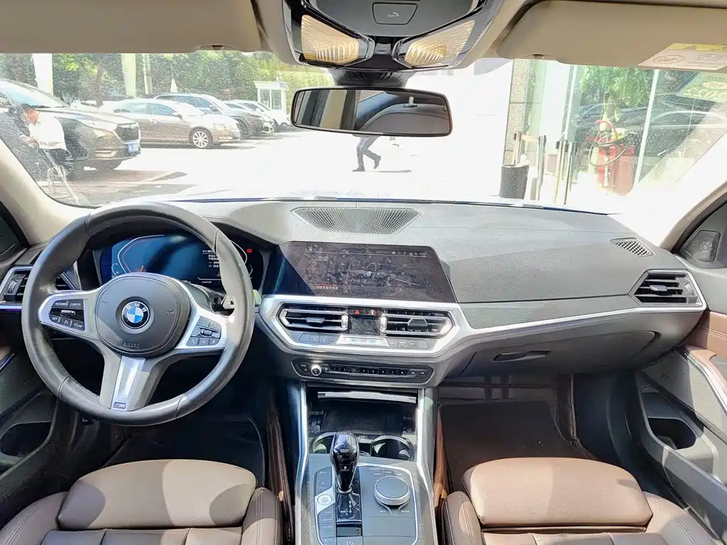 BMW 3 Series 2020 — фото 10