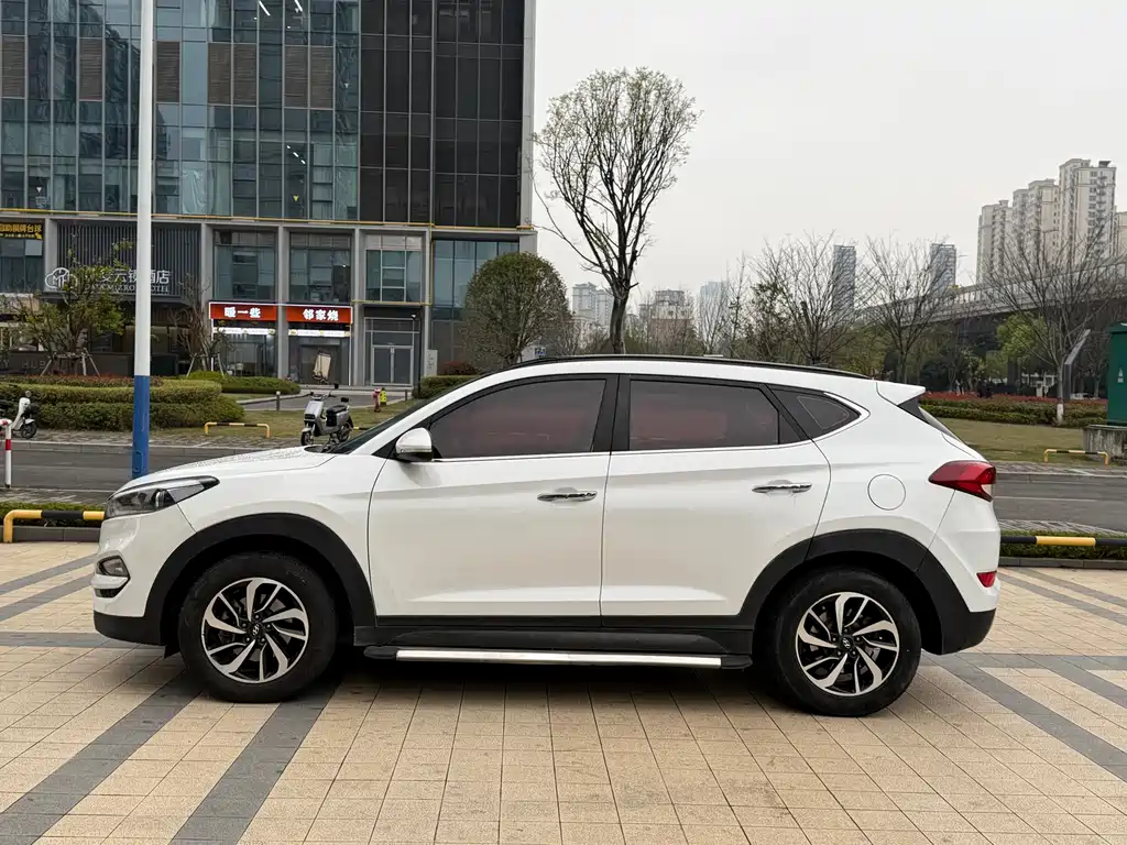 Hyundai Tucson 2016 — фото 4