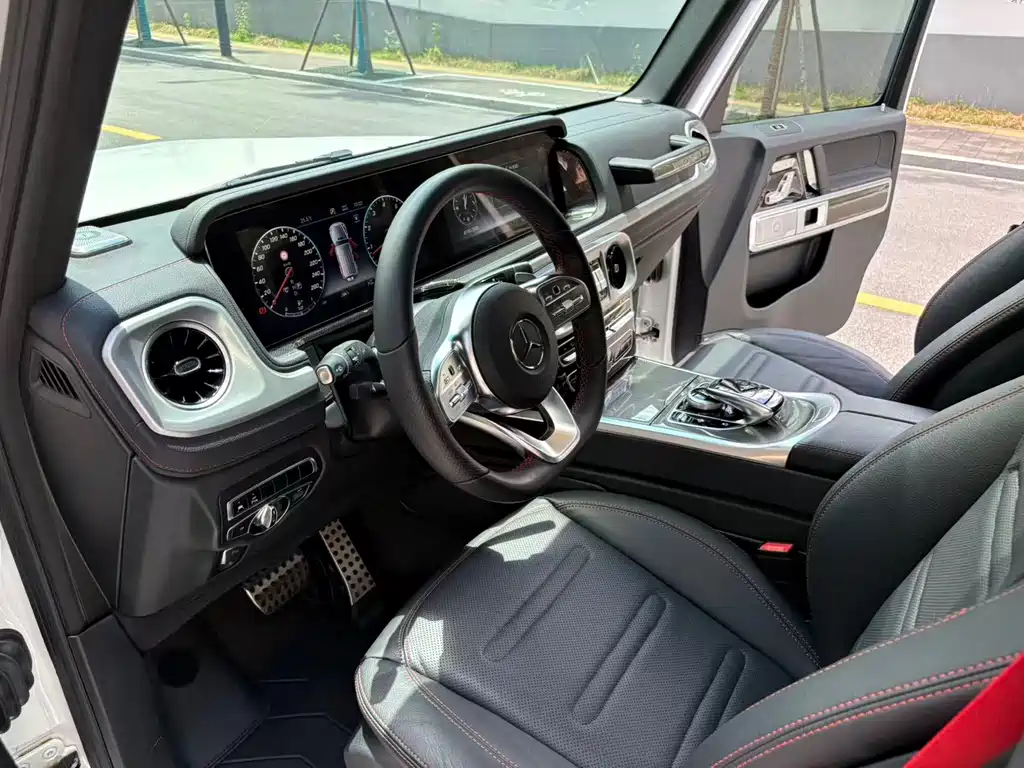 Mercedes-Benz G-Class 2023 — фото 16