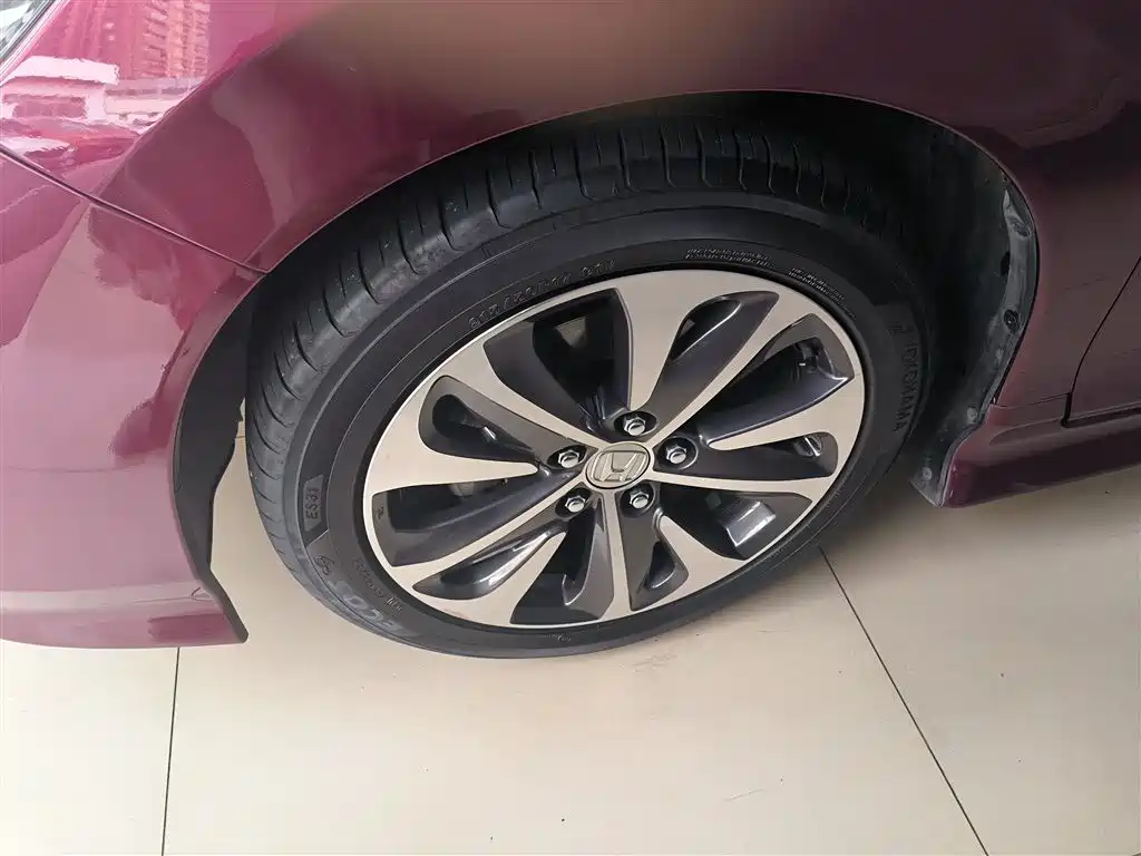 Honda Jade 2017 — фото 23