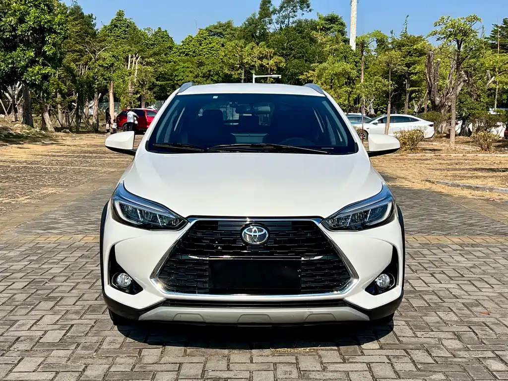 Toyota Yaris L 2022