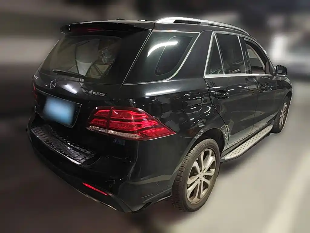 Mercedes-Benz GLE 2016 — фото 12