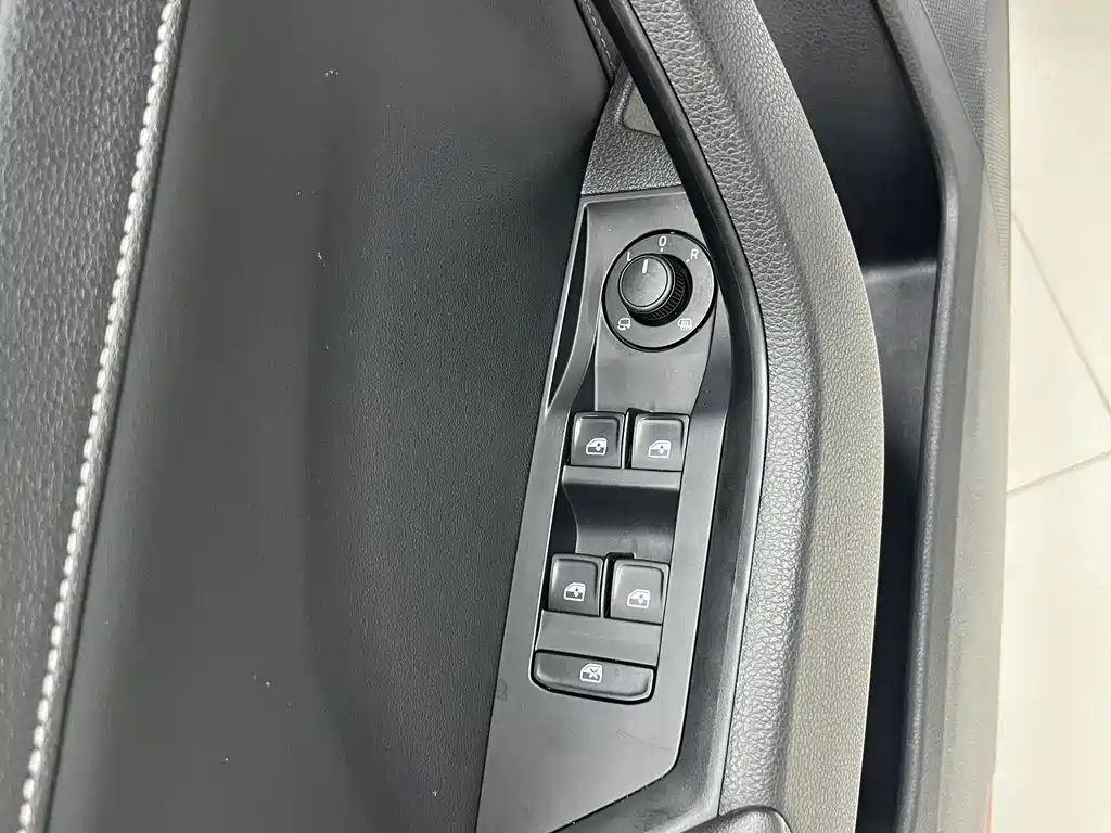 Skoda Speedy 2023 — фото 10