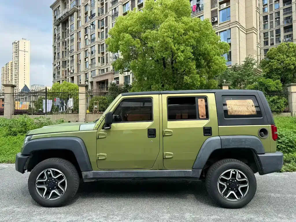 BAIC BJ40 2017 — фото 3
