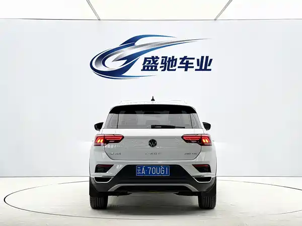 Volkswagen T-Roc 2023