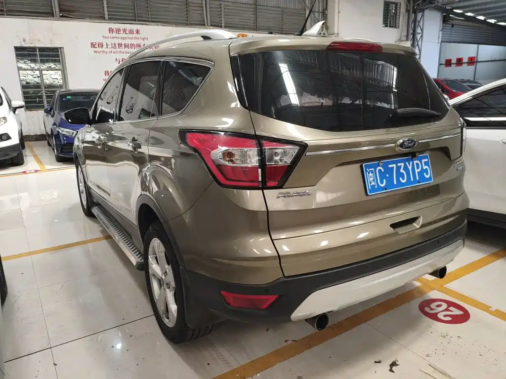 Ford Kuga 2016 — фото 5