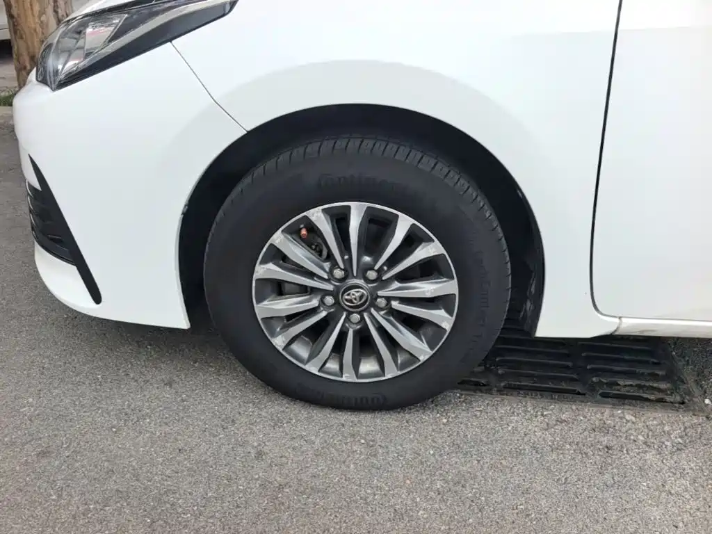 Toyota Corolla 2019 — фото 23