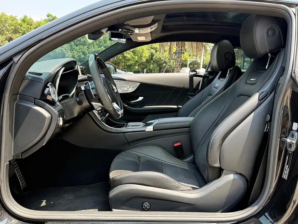 Mercedes-Benz C-Class AMG 2021 — фото 4