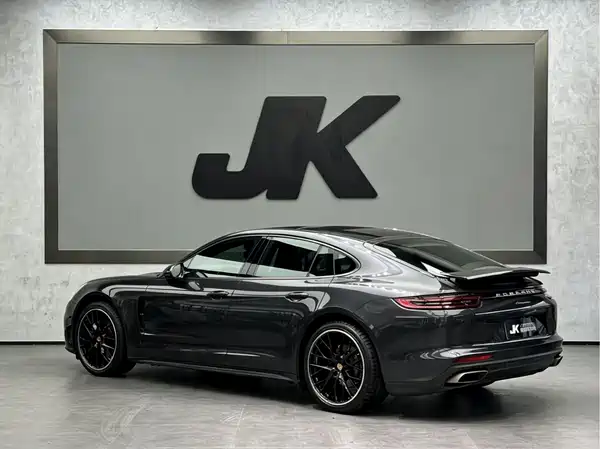 Porsche Panamera 2019