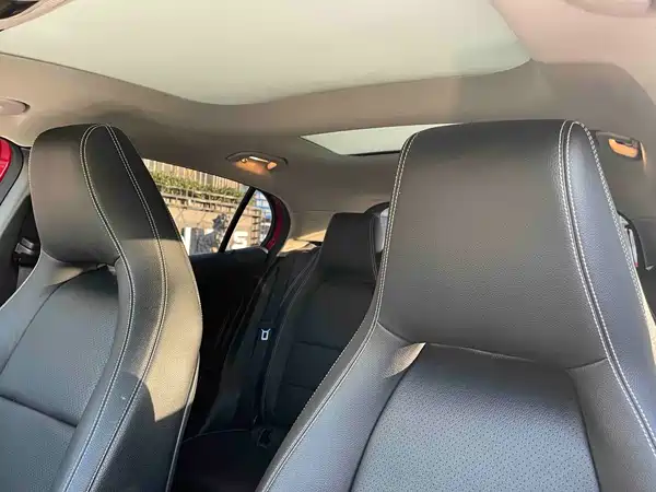 Mercedes-Benz GLA 2016