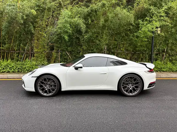 Porsche 911 2022