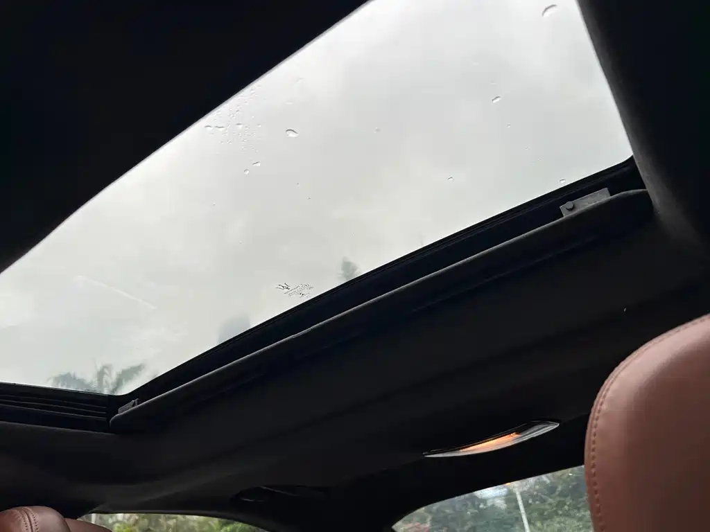 Maserati Ghibli 2015 — фото 17