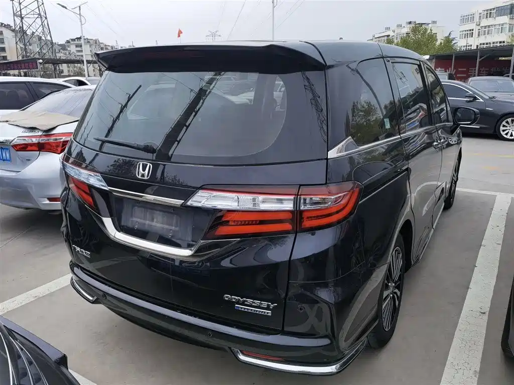 Honda Odyssey 2019 — фото 7