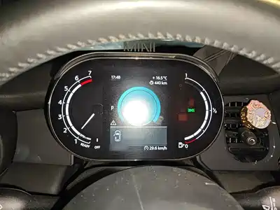 MINI MINI 2023