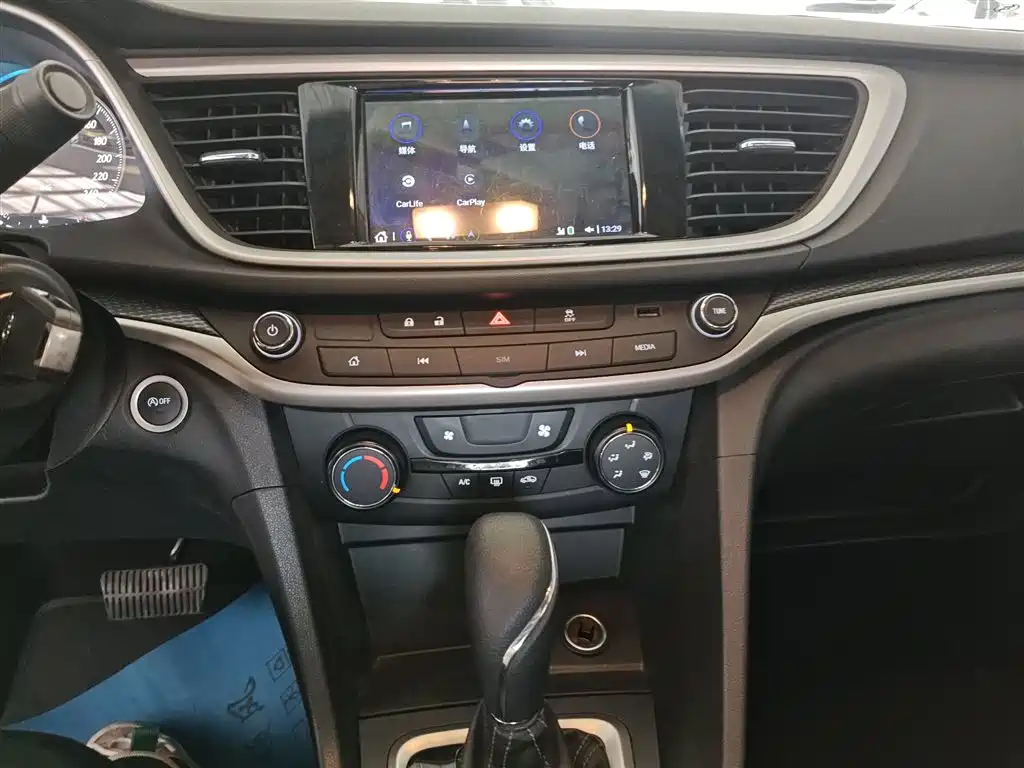 Buick Excelle 2023 — фото 13