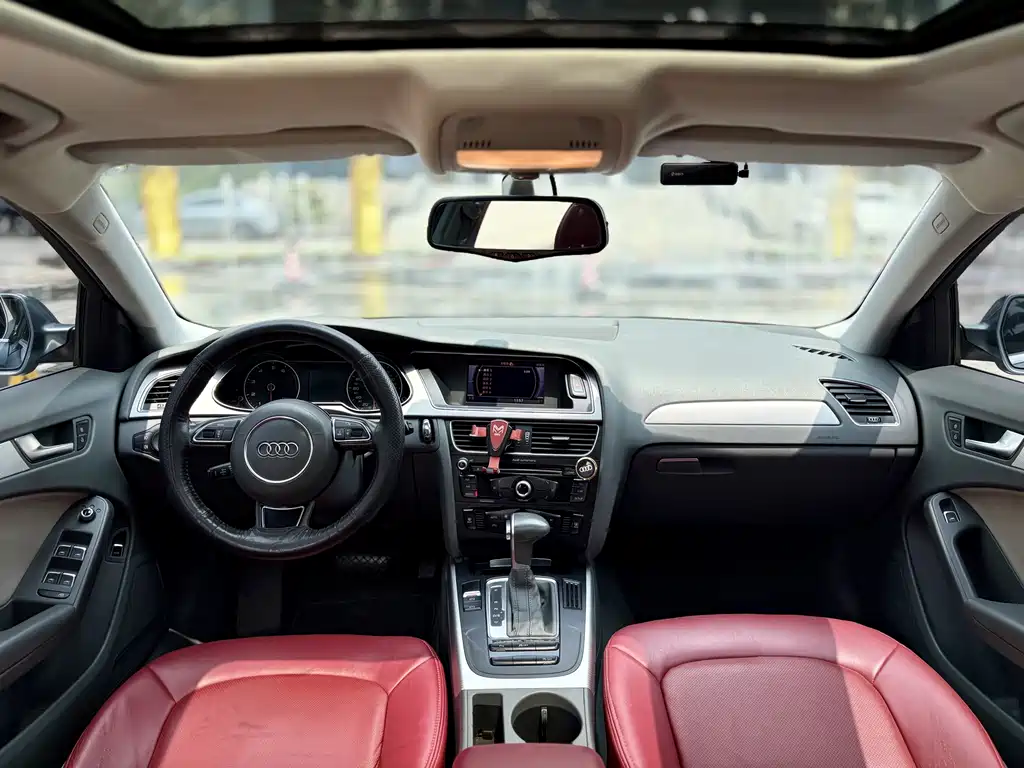 Audi A4L 2012