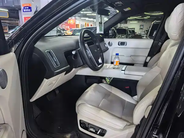 Li Auto L7 2025