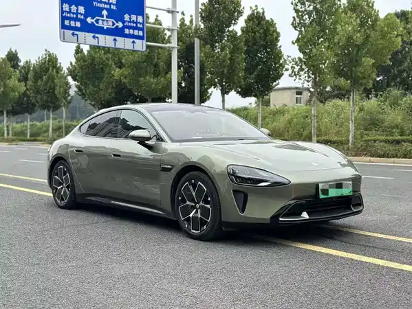 Xiaomi SU7 2025