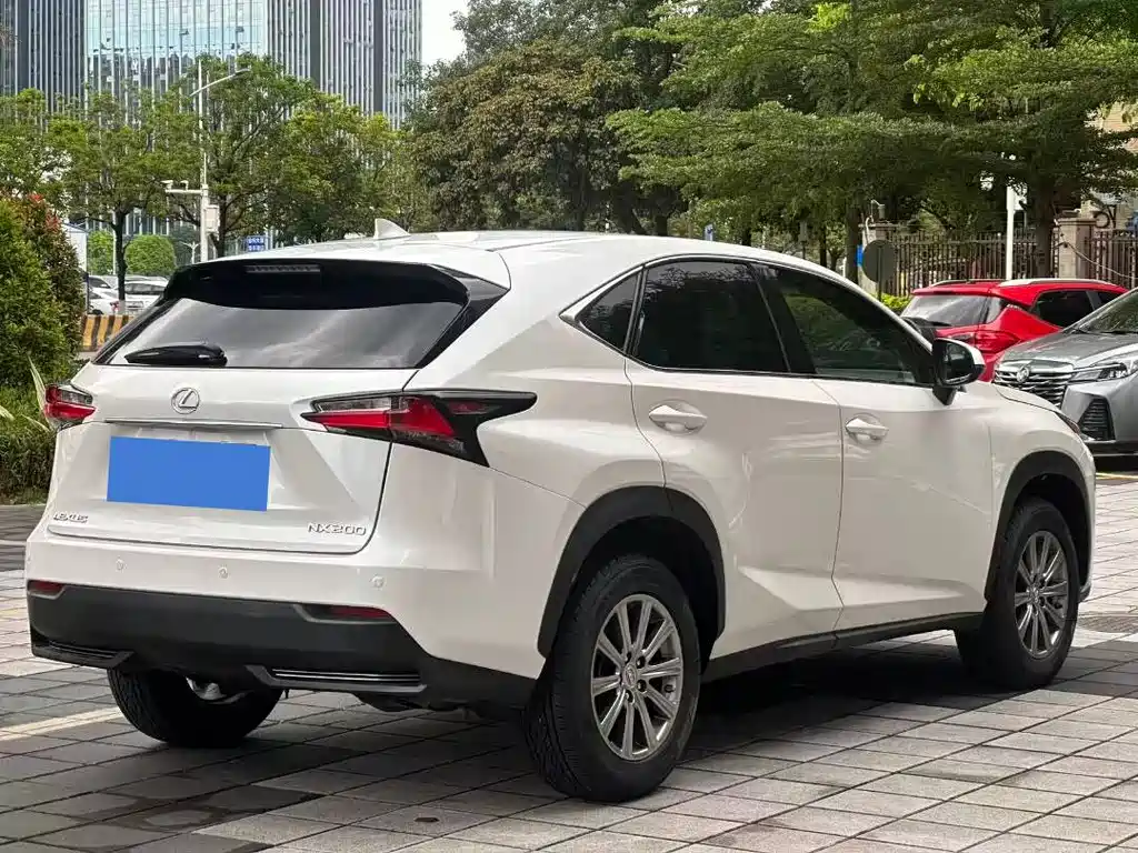 Lexus NX 2017