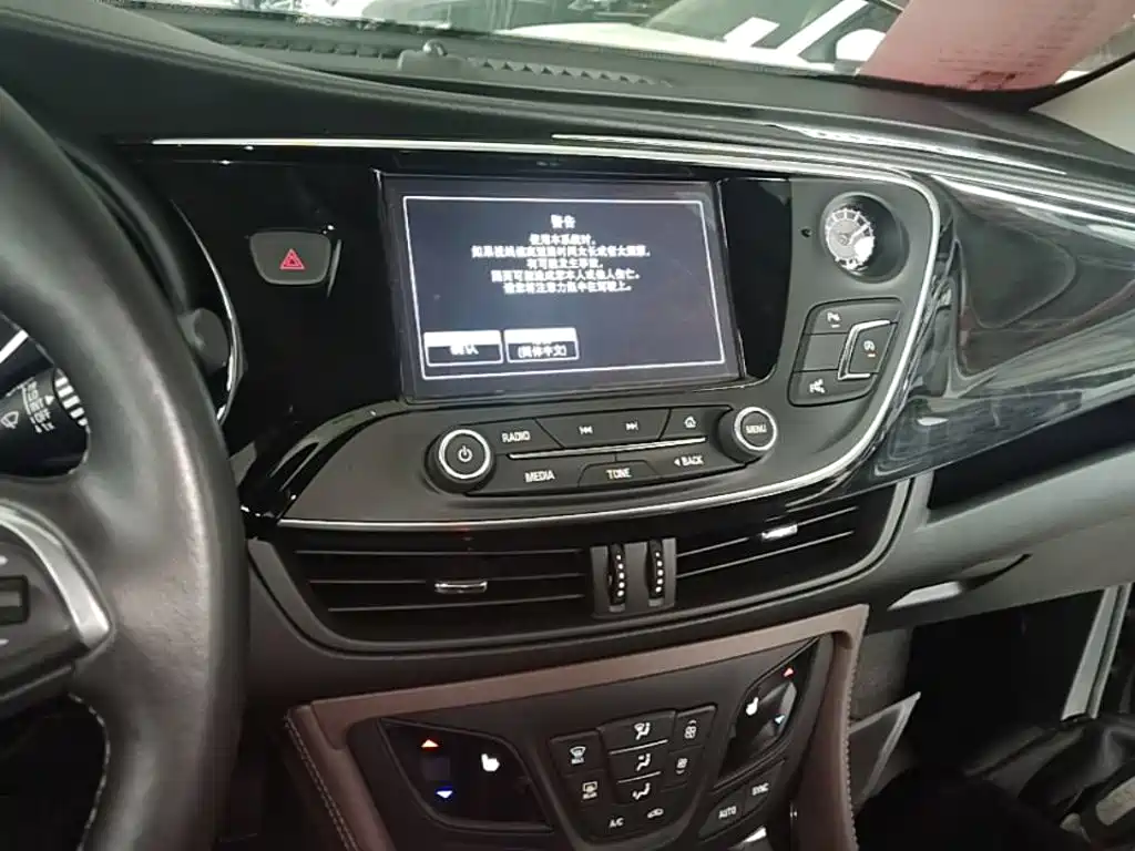 Buick Envision Plus 2019 — фото 13
