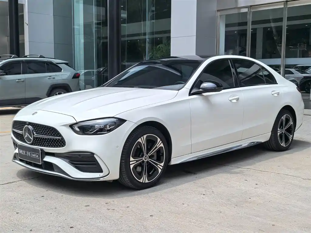 Mercedes-Benz C-Class 2022