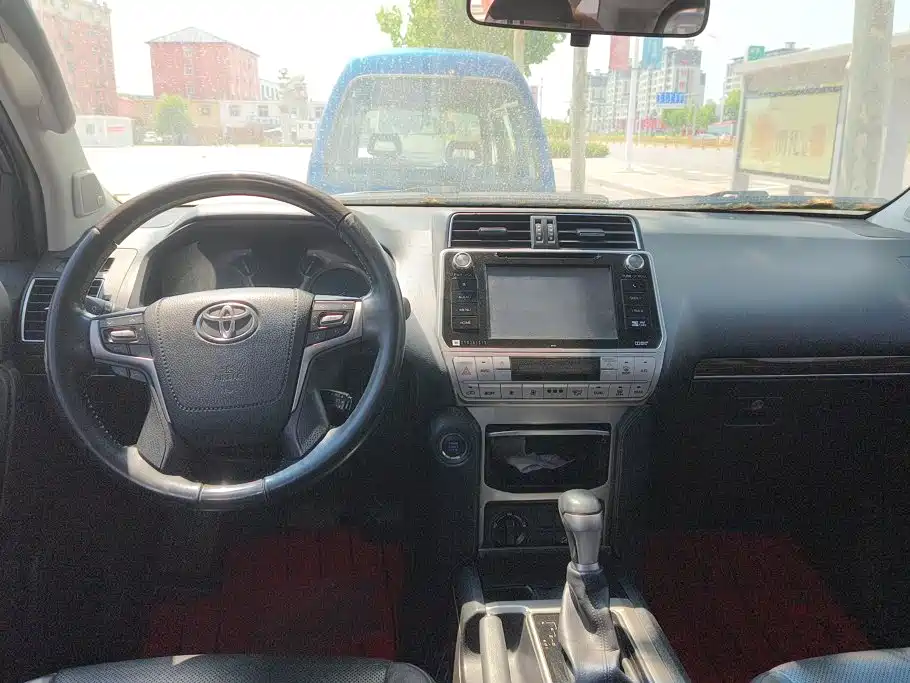 Toyota Prado 2019 — фото 12