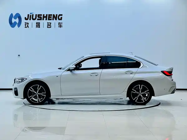 BMW 3 Series 2022