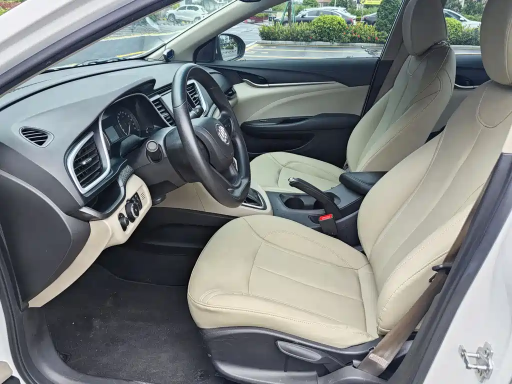 Buick Excelle 2016 — фото 14