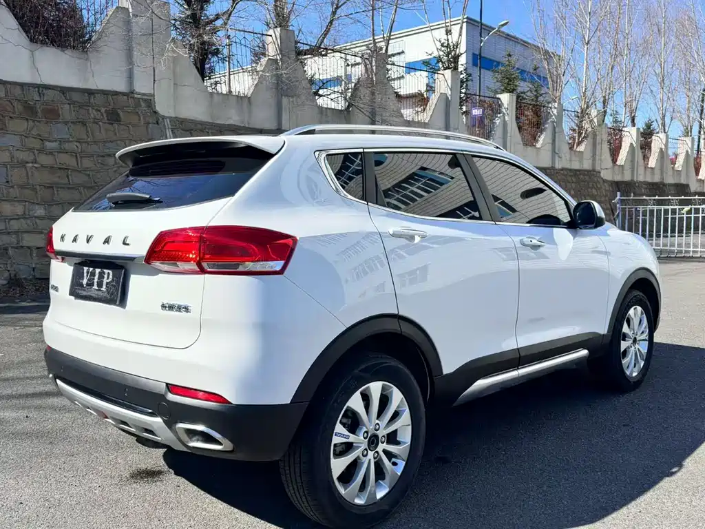 Haval H2s 2017 — фото 7