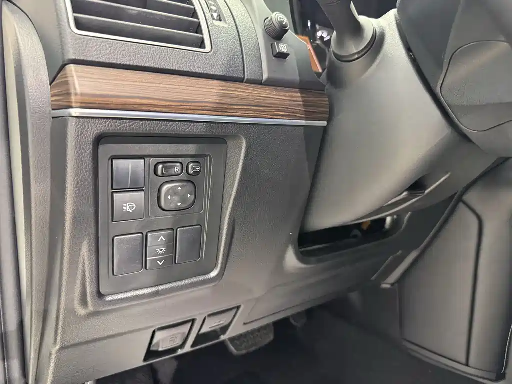 Toyota Prado 2019 — фото 11