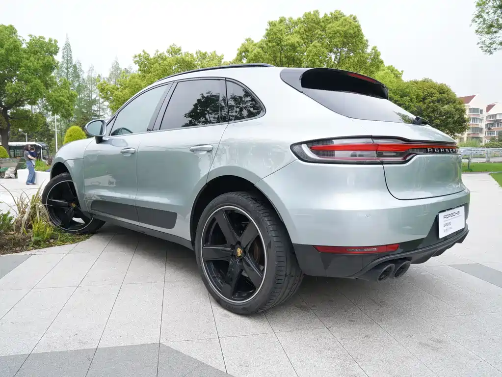 Porsche Macan 2021 — фото 17
