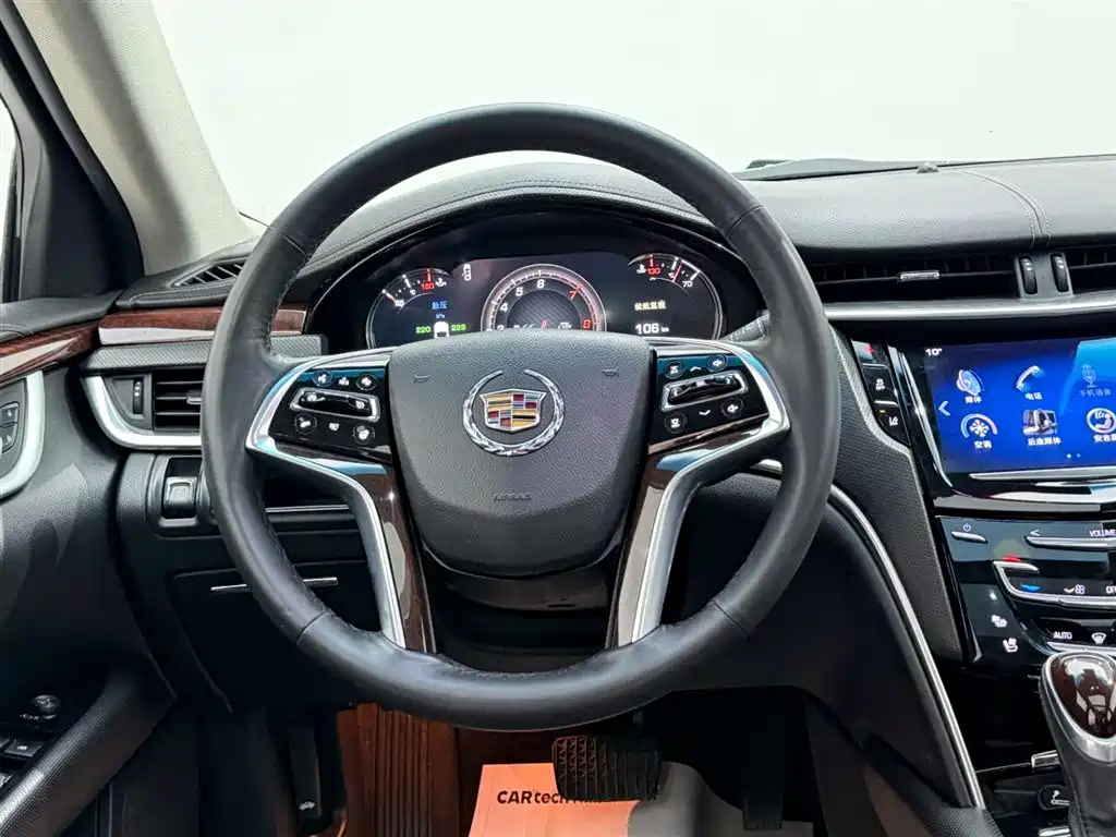 Cadillac XTS 2015 — фото 27