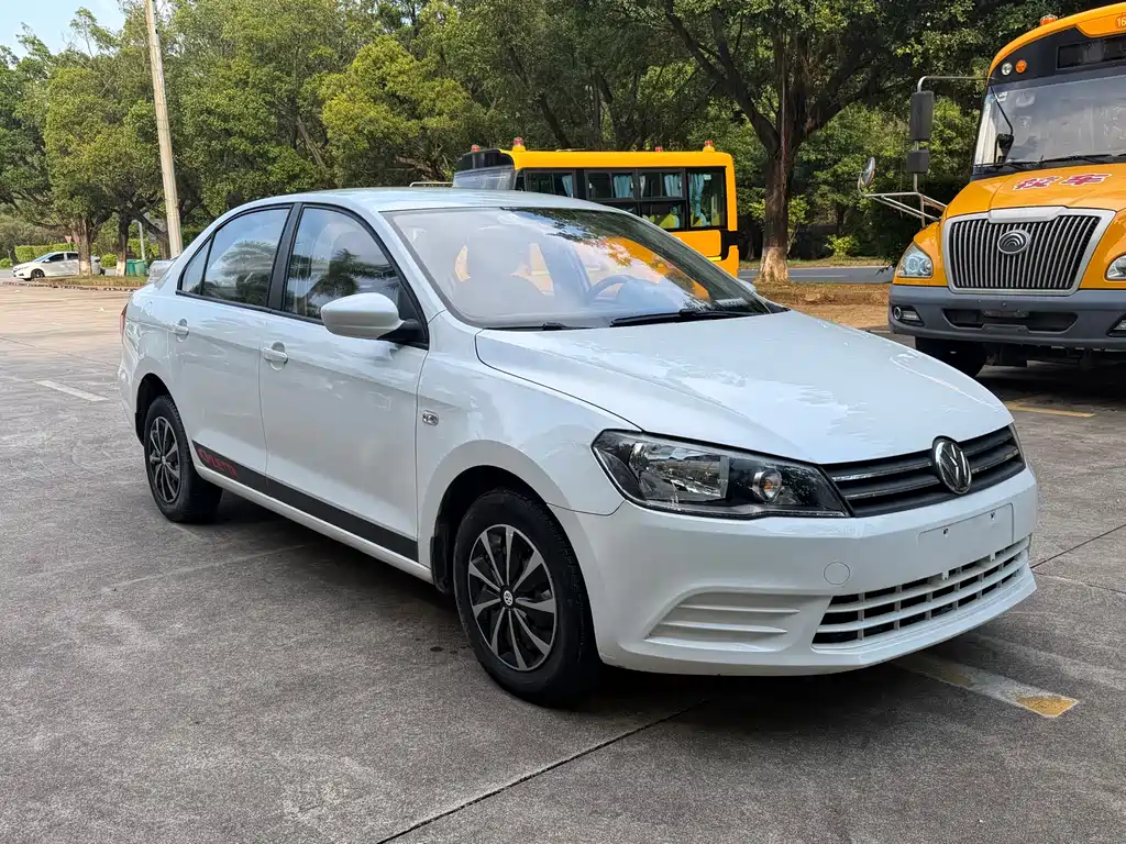 Volkswagen Jetta 2015 — фото 3